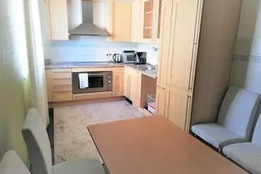 Airport Global Hotel, Olive Inn