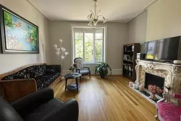 ベッドアンドブレックファースト La Maison Bleue « la Charade »