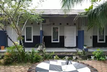 Hotelli Oyo 90229 Fidel Caestro Homestay