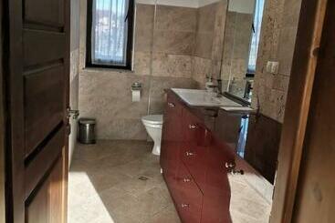 Pensão Conacul Domnitelor Self Service