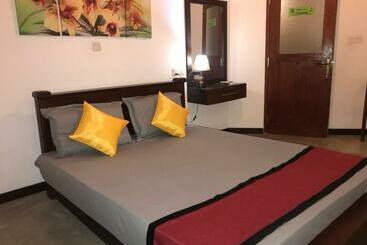 بنسيون Leisure Living Resort Weweldeniya