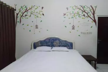 Hotel Oyo 90614 Spring Homestay