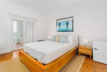 هتل Blue Roatan Resort