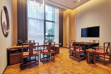 Hotel Holiday Inn Luzhou Longjian By Ihg