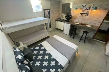 פנסיון Central Praias Suíte 4