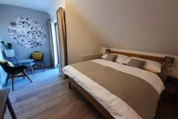 Majatalo Penzion Zahrada Nad řekou, Restaurace A Kavárna   Parkování Grátis