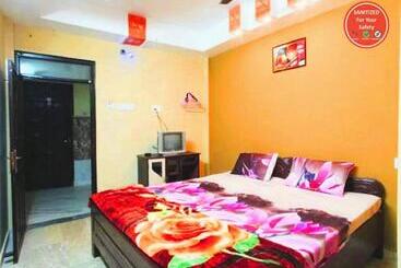 Hotel Goroomgo Prateek Residency Digha