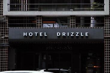 هاستل Drizzle Inn