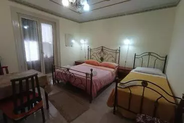 تختخواب و صبحانه Alloggio Dei Mille
