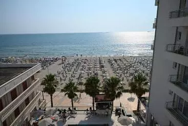 ホテル Adria Palace
