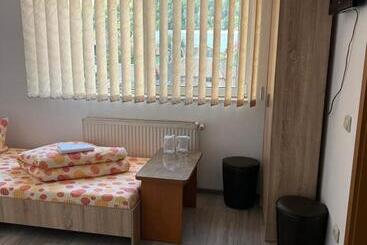 Pensiunea Floare De Colt