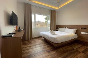 בית מלון כפרי Tea Garden Riverside