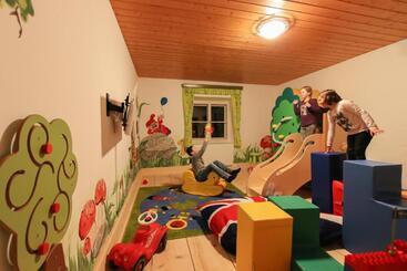 הוסטל Wirts Haus Zum Schweizer