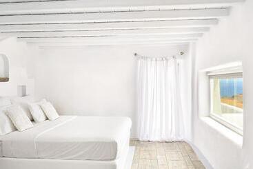 Mykonos Lolita, A Grecotel Resort To Live