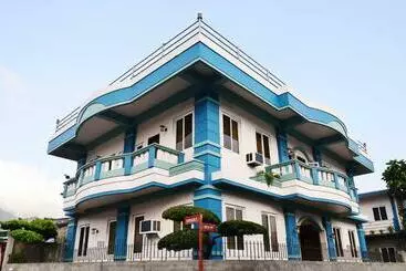 Majatalo Den Den Guesthouse