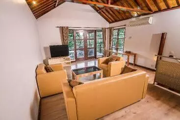 Puri Saron Hotel Madangan   Gianyar