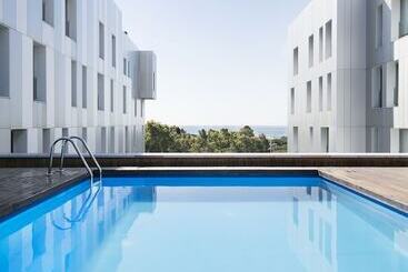 Lugaris Beach Apartments