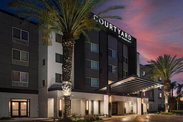 فندق Courtyard By Marriott Anaheim Resort/convention Center