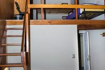 هتل Marcopolo Inn Hostel Bariloche