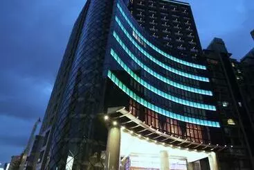 هتل Monarch Skyline