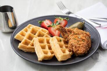 فندق Renaissance Atlanta Midtown