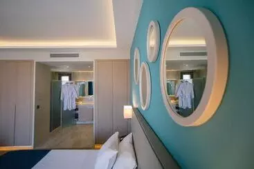 Szálloda Almyros Beach