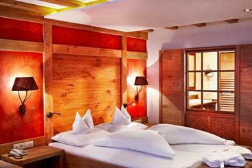 酒店 Berghof Crystal Spa & Sports