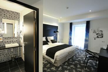 Hotel Kyriad Prestige Perpignan Centre Del Mon