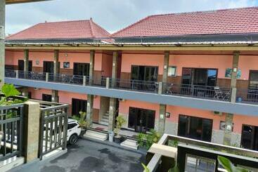 בית מלון כפרי Aris  Tabanan