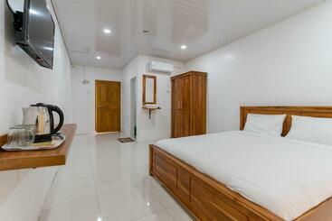 فندق I Sari Residence Near Jalan Setia Budi Medan Redpartner