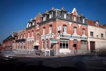 هتل Logis Hostellerie Du Marche
