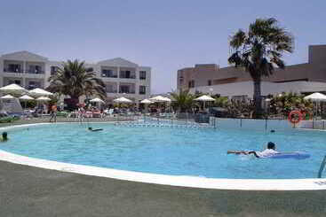 Blue Sea Apartamentos Costa Teguise Beach