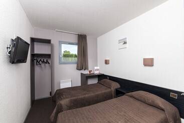 בית מלון כפרי & Residence Calais Car Ferry