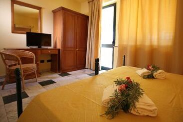 Marina Del Marchese Beach Resort