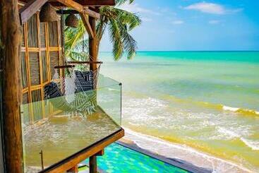 هتل Rch Luxury & Pool