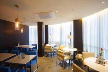 Отель Jinjiang Inn Yangzhou Gaoyou Haichao East Road