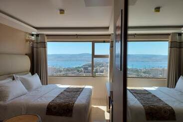 هتل Jordan Seasons