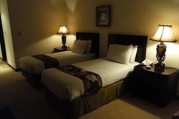 هتل Shanasheel Palace