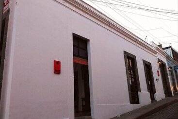 پانسیون Xela Columbus Guest House