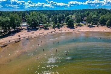 קוטג'' Ursand Resort & Camping