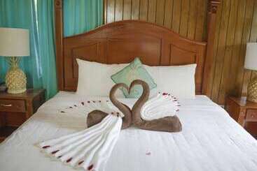 هتل Bay View Eco Resort & Spa