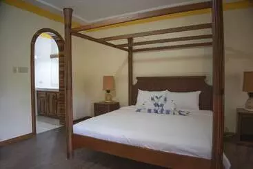 هتل Bay View Eco Resort & Spa