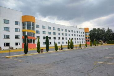 בית מלון כפרי Howard Johnson By Wyndham Toluca