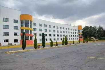 Отель Howard Johnson By Wyndham Toluca