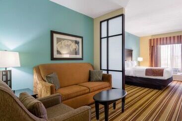 فندق Comfort Suites Topeka Northwest