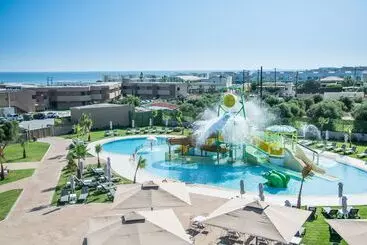 Hotell Senseana Sea Side Resort & Aquadventure