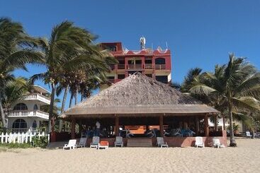 هتل Marbella Playa Larga