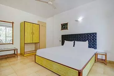 Fabhotel Grand Royal Palms Nr Benaulim Beach