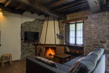 بيت ريفى Corrada Torales