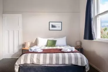 Aparthotel Lake Brunner